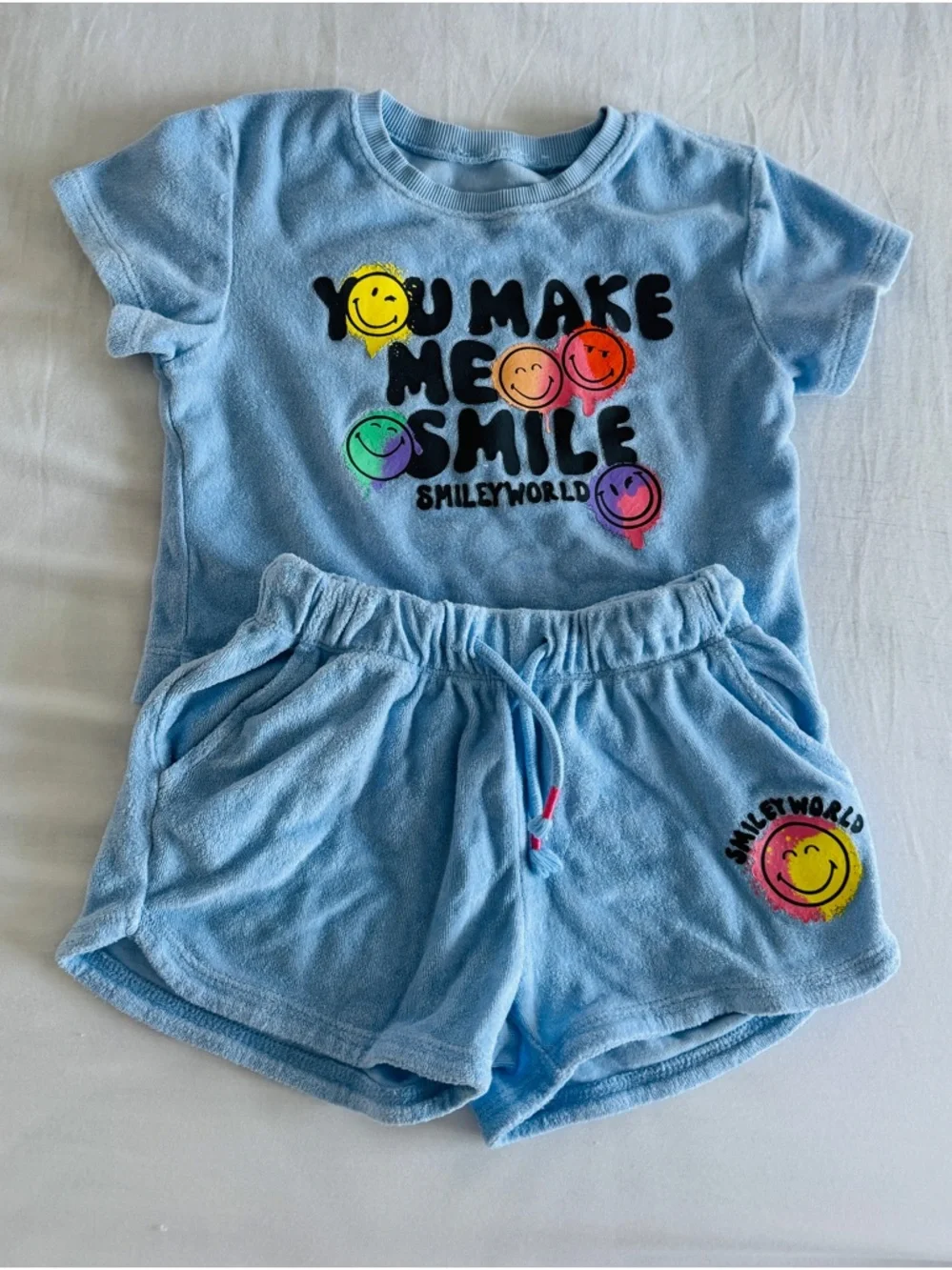 H&M x SmileyWorld Terry Crop Top Shorts Set Girls Sz 4-5 Blue Graphic Tee Smile